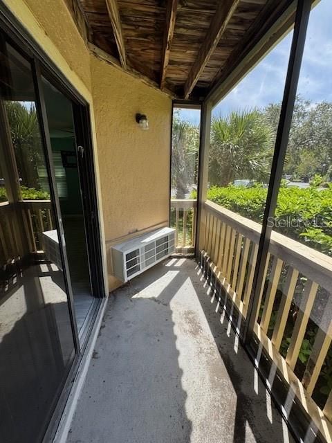 В аренду: $1,200 (0 спален, 1 ванн, 540 Квадратных фут)