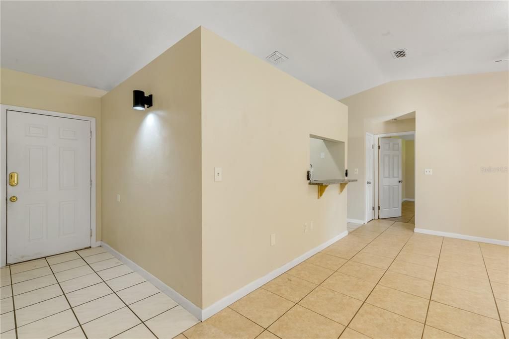 В аренду: $2,100 (3 спален, 2 ванн, 1330 Квадратных фут)