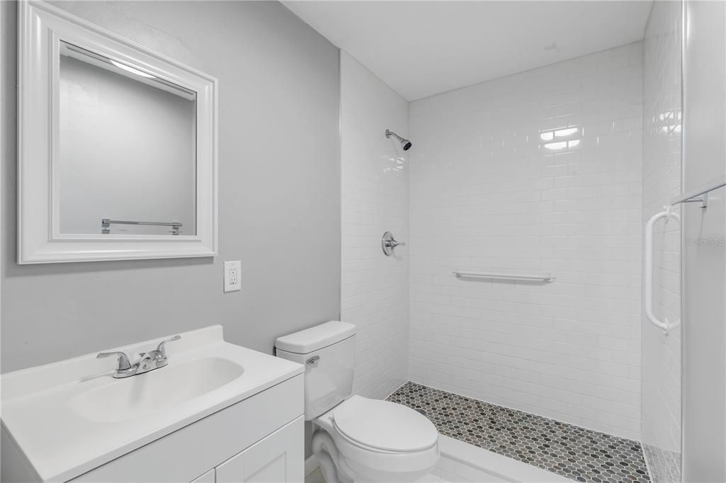 В аренду: $2,100 (3 спален, 2 ванн, 1330 Квадратных фут)