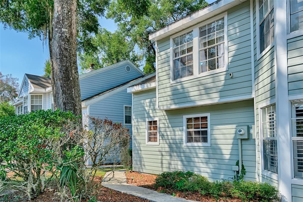 For Sale: $179,000 (2 beds, 1 baths, 1030 Square Feet)