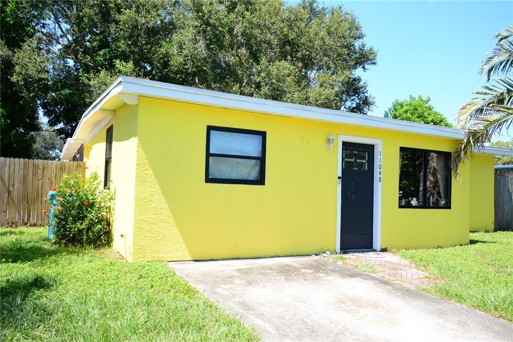 Activo con contrato: $229,900 (3 camas, 1 baños, 863 Pies cuadrados)