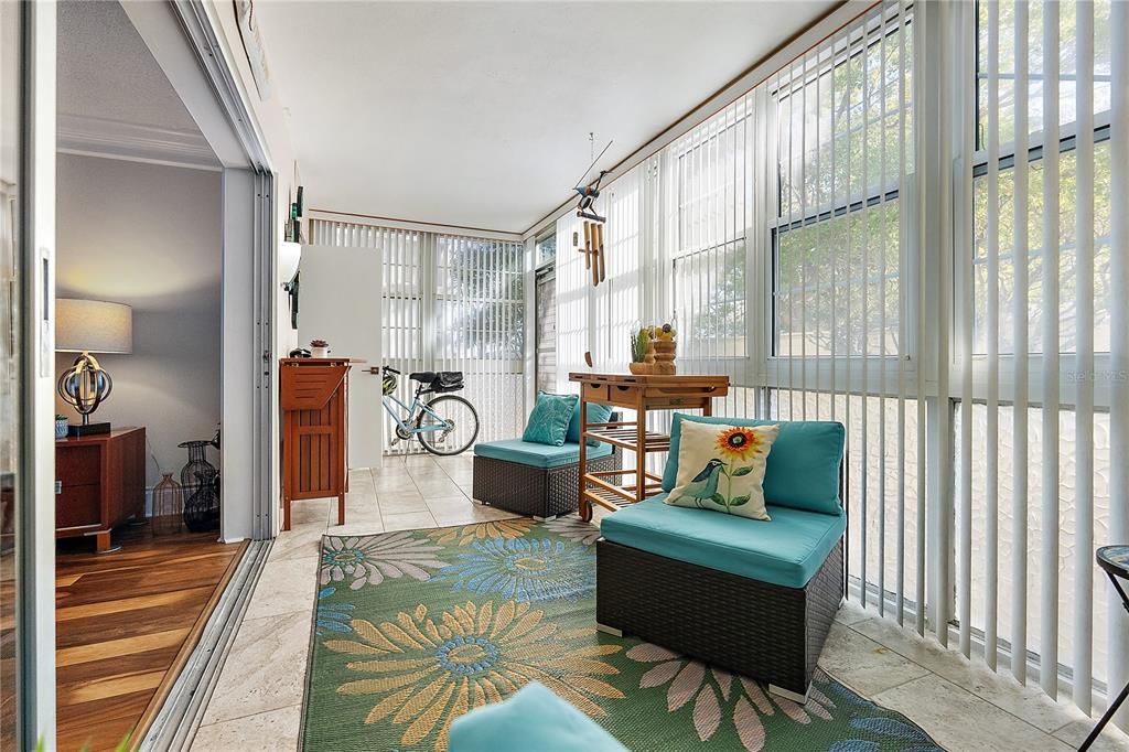 For Sale: $297,000 (2 beds, 2 baths, 1300 Square Feet)