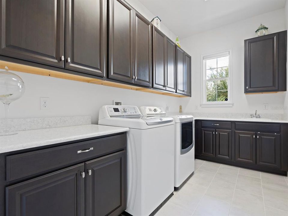 На продажу: $659,000 (3 спален, 2 ванн, 2935 Квадратных фут)