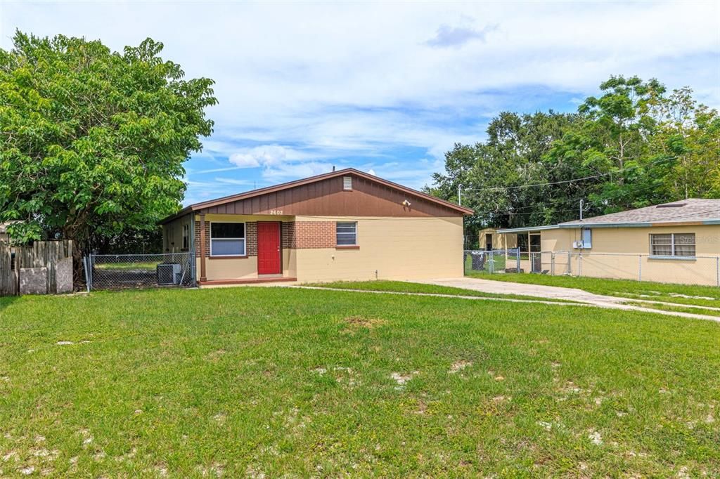 Active With Contract: $179,900 (3 beds, 1 baths, 1145 Square Feet)