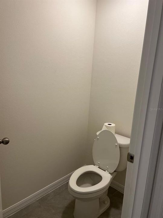 合同活跃: $2,200 (4 贝兹, 2 浴室, 1827 平方英尺)