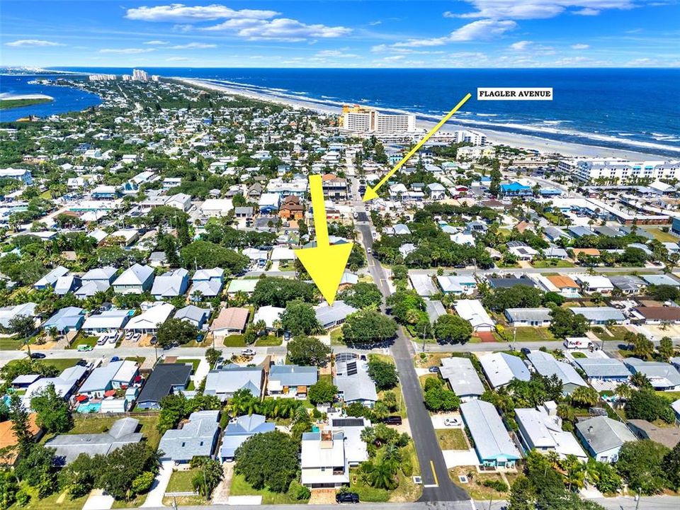 合同活跃: $1,050,000 (3 贝兹, 2 浴室, 1361 平方英尺)