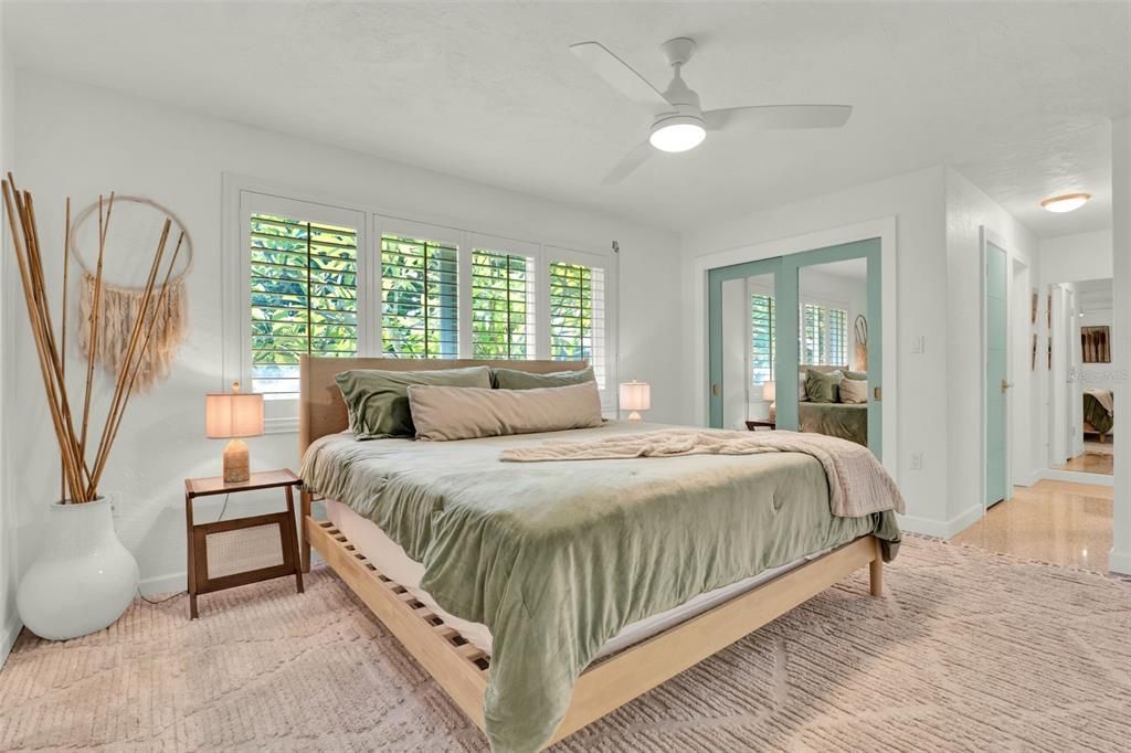 合同活跃: $1,050,000 (3 贝兹, 2 浴室, 1361 平方英尺)