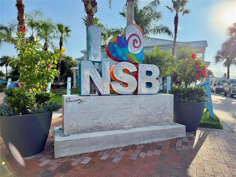 合同活跃: $1,050,000 (3 贝兹, 2 浴室, 1361 平方英尺)