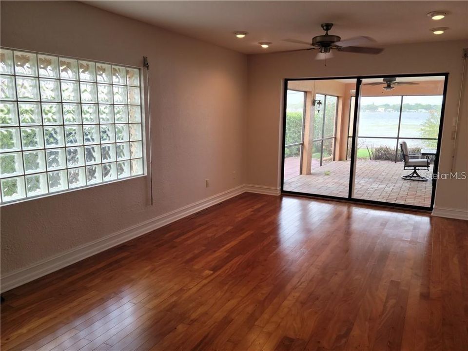 For Rent: $5,500 (5 beds, 4 baths, 3160 Square Feet)