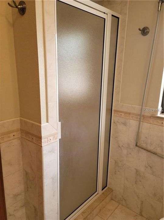 For Rent: $5,500 (5 beds, 4 baths, 3160 Square Feet)