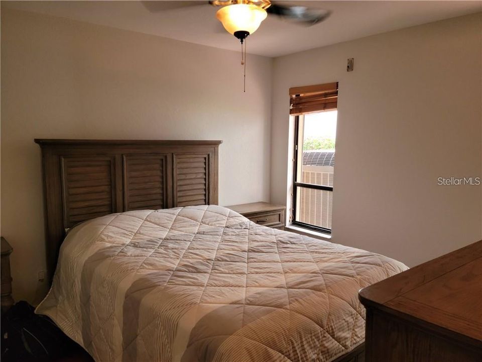 For Rent: $5,500 (5 beds, 4 baths, 3160 Square Feet)