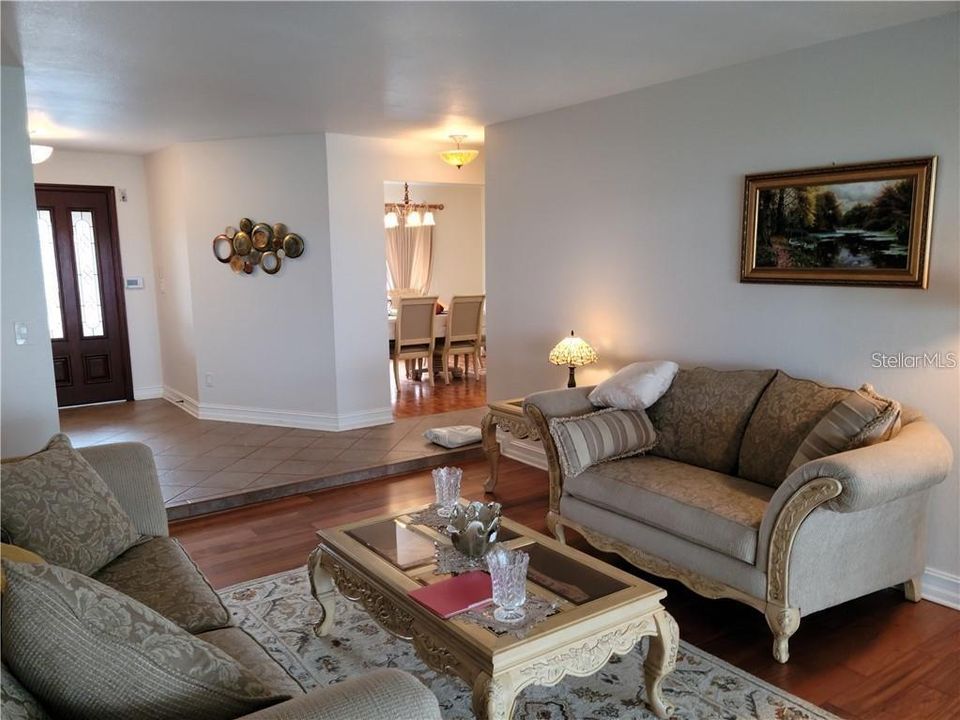 For Rent: $5,500 (5 beds, 4 baths, 3160 Square Feet)