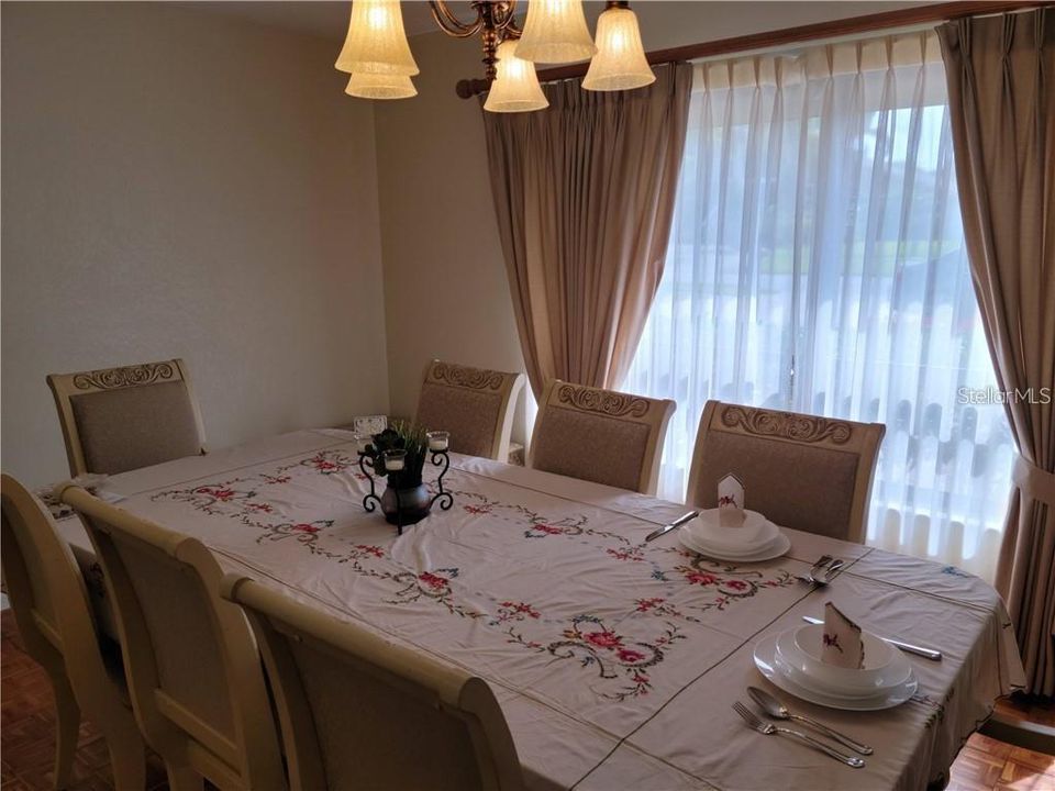 For Rent: $5,500 (5 beds, 4 baths, 3160 Square Feet)