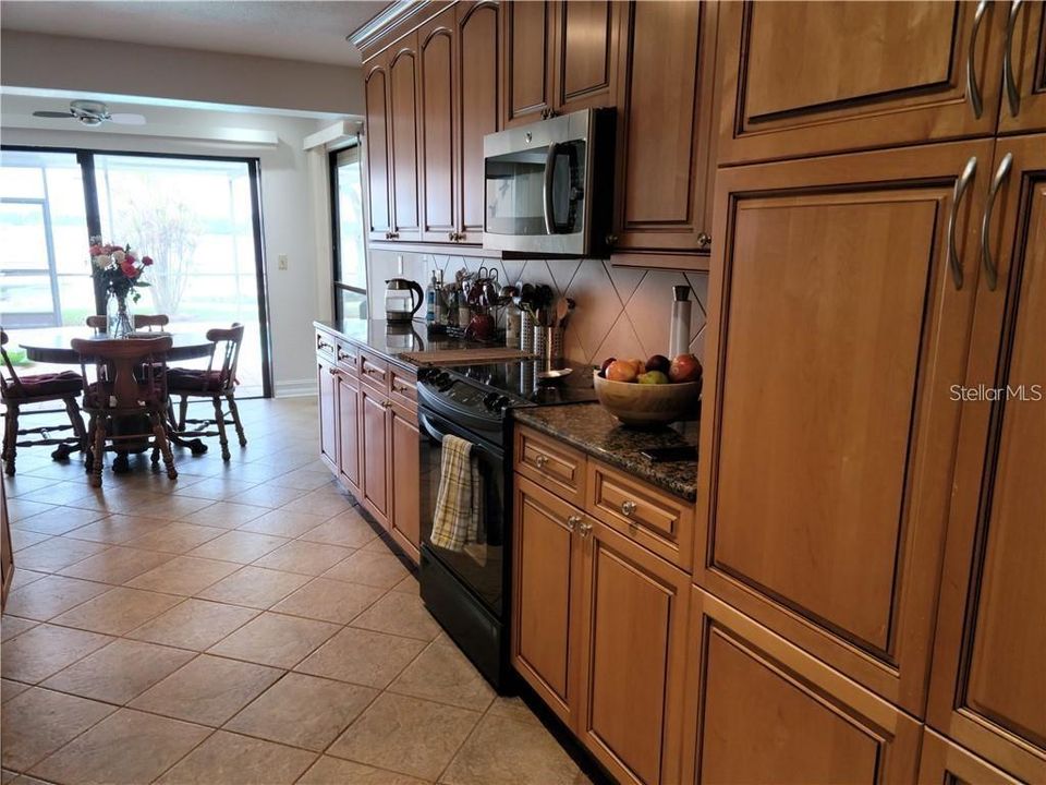 For Rent: $5,500 (5 beds, 4 baths, 3160 Square Feet)