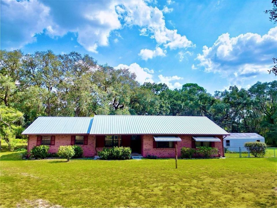 На продажу: $320,000 (3 спален, 2 ванн, 1295 Квадратных фут)