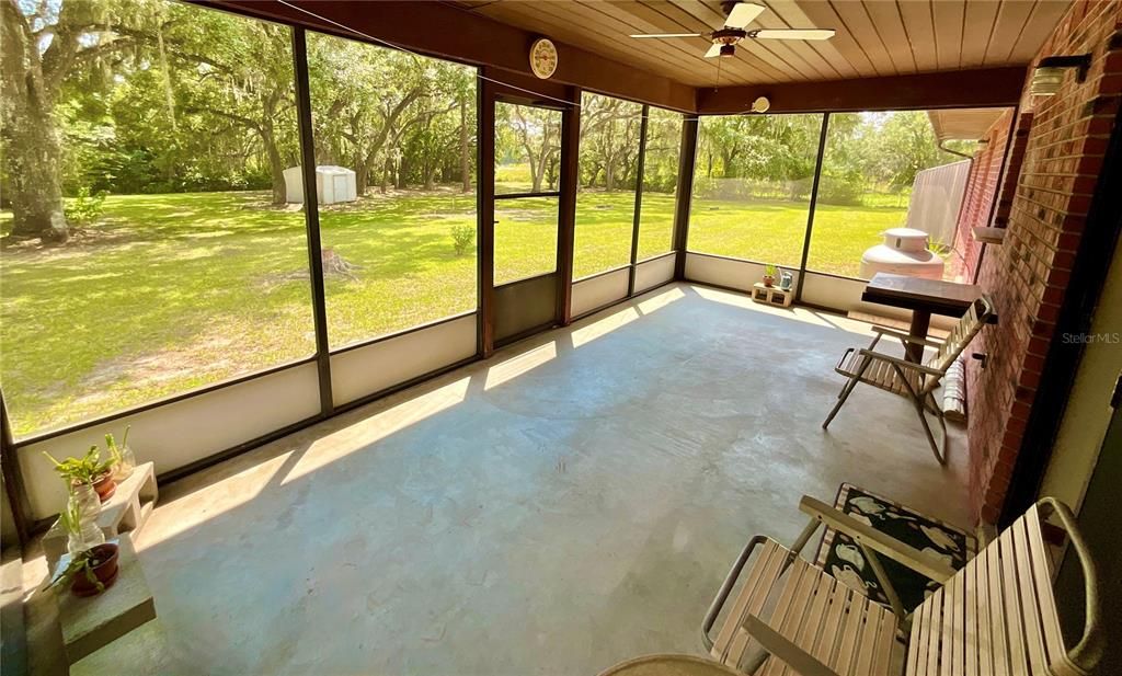 На продажу: $320,000 (3 спален, 2 ванн, 1295 Квадратных фут)