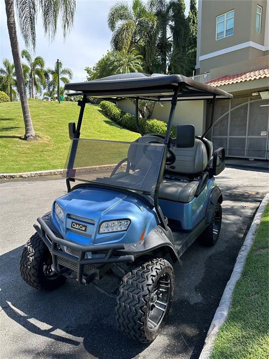 For Sale: $3,295,000 (3 beds, 3 baths, 2339 Square Feet)