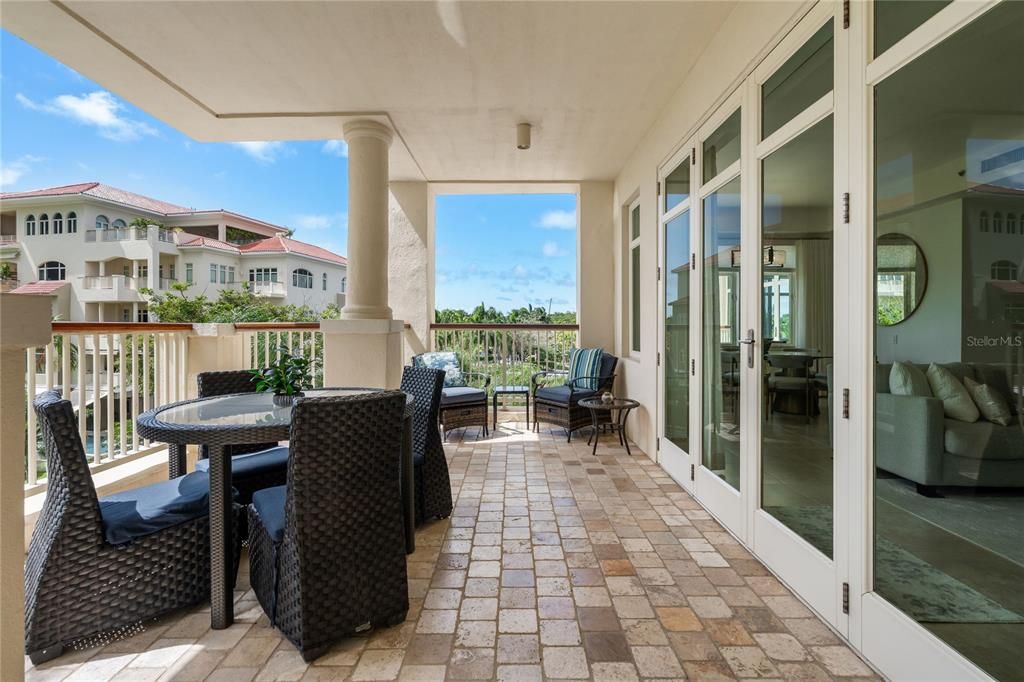 For Sale: $3,295,000 (3 beds, 3 baths, 2339 Square Feet)