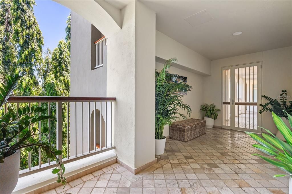 For Sale: $3,295,000 (3 beds, 3 baths, 2339 Square Feet)