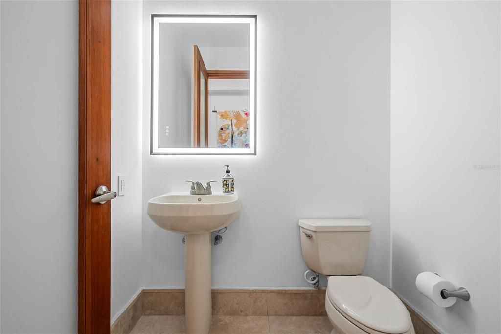 For Sale: $3,295,000 (3 beds, 3 baths, 2339 Square Feet)