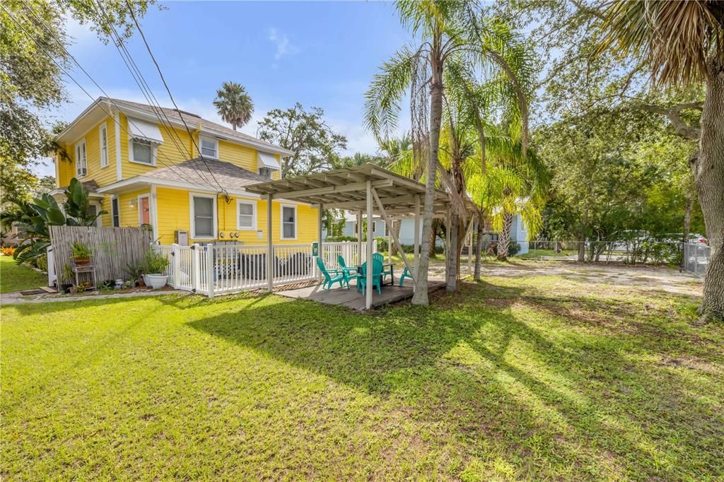 En Venta: $899,000 (4 camas, 0 baños, 2268 Pies cuadrados)