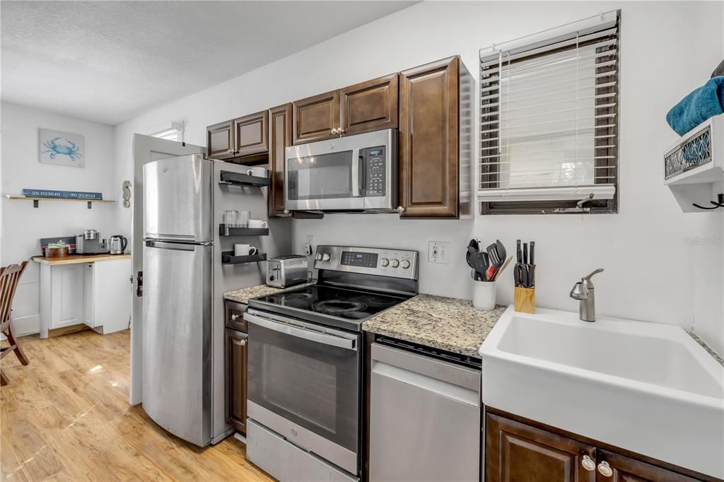 En Venta: $899,000 (4 camas, 0 baños, 2268 Pies cuadrados)