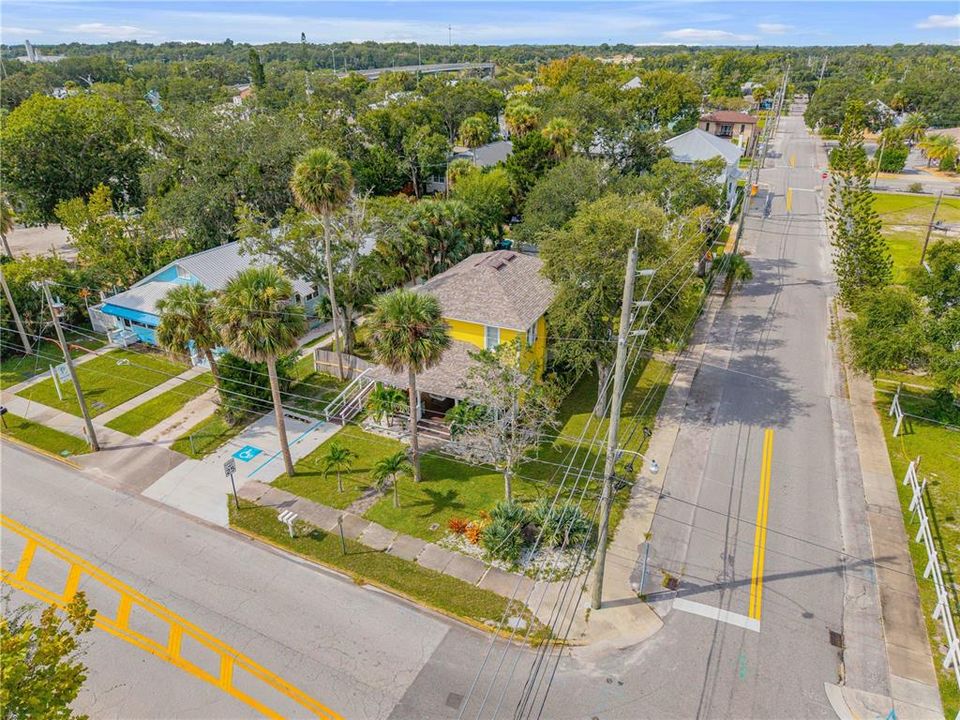 En Venta: $899,000 (4 camas, 0 baños, 2268 Pies cuadrados)