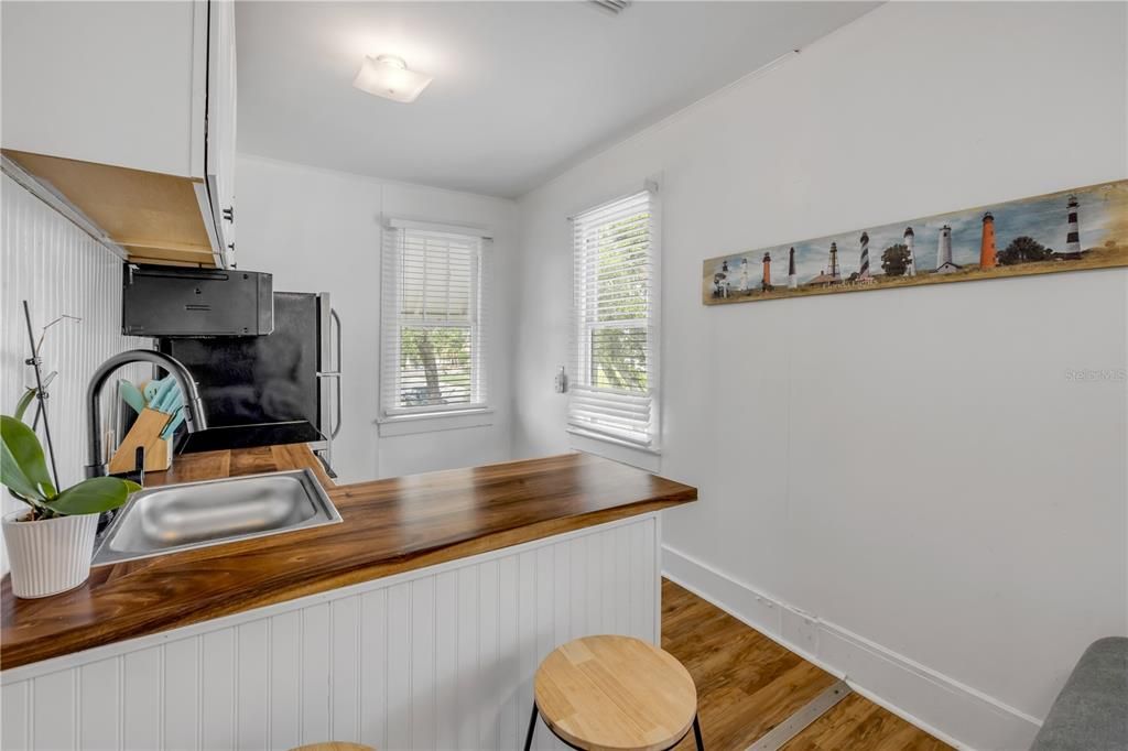 En Venta: $899,000 (4 camas, 0 baños, 2268 Pies cuadrados)