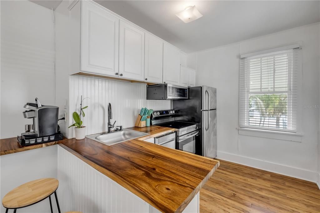 En Venta: $899,000 (4 camas, 0 baños, 2268 Pies cuadrados)