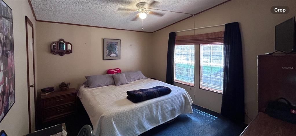 Active With Contract: $195,500 (3 beds, 2 baths, 1971 Square Feet)