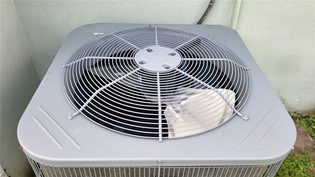 На продажу: $358,000 (3 спален, 2 ванн, 2082 Квадратных фут)