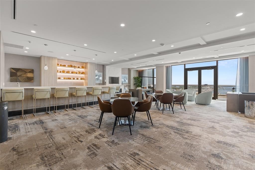 Под контрактом: $6,000 (2 спален, 2 ванн, 1402 Квадратных фут)