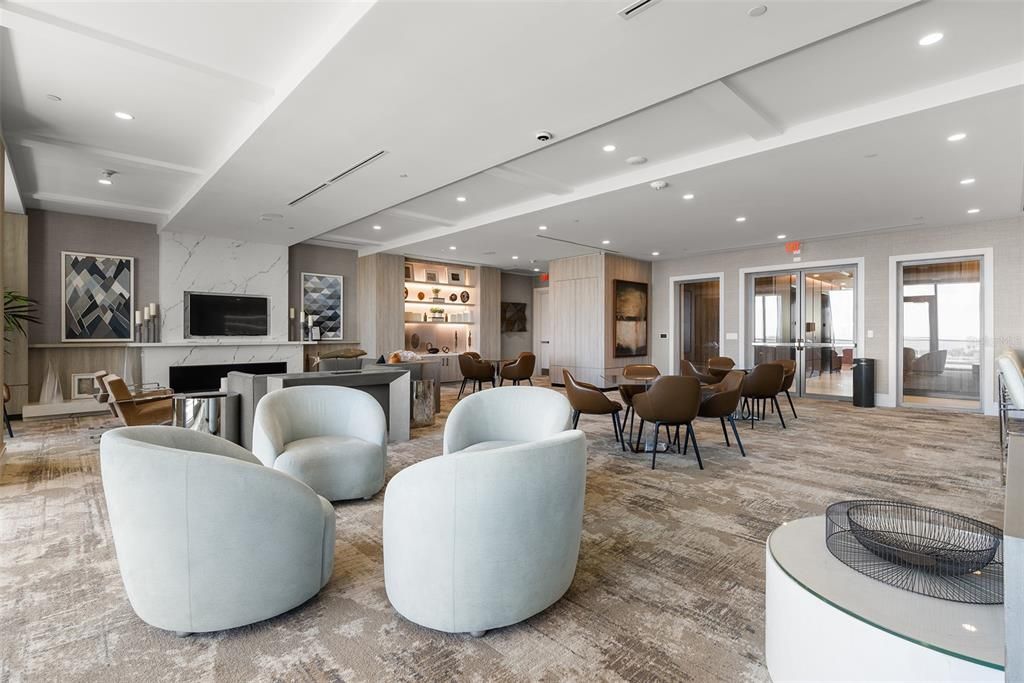 Под контрактом: $6,000 (2 спален, 2 ванн, 1402 Квадратных фут)