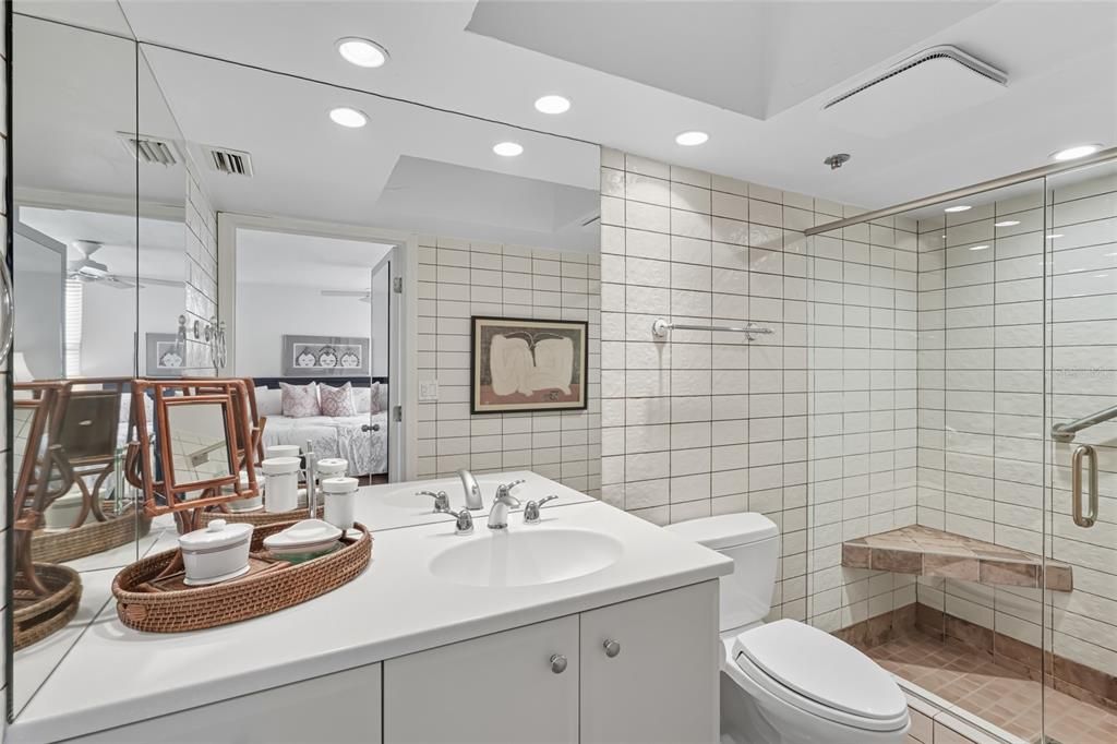 出租: $9,650 (2 贝兹, 2 浴室, 2516 平方英尺)