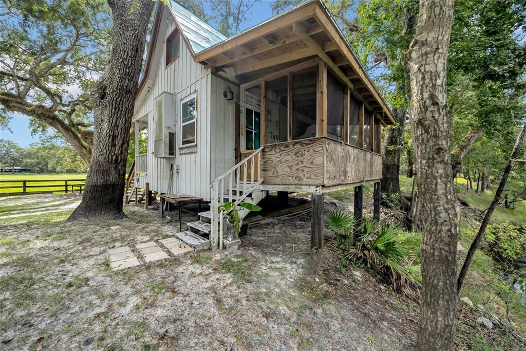 Под контрактом: $449,900 (3 спален, 3 ванн, 2010 Квадратных фут)