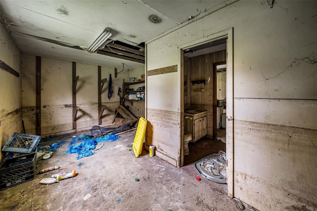 Под контрактом: $449,900 (3 спален, 3 ванн, 2010 Квадратных фут)