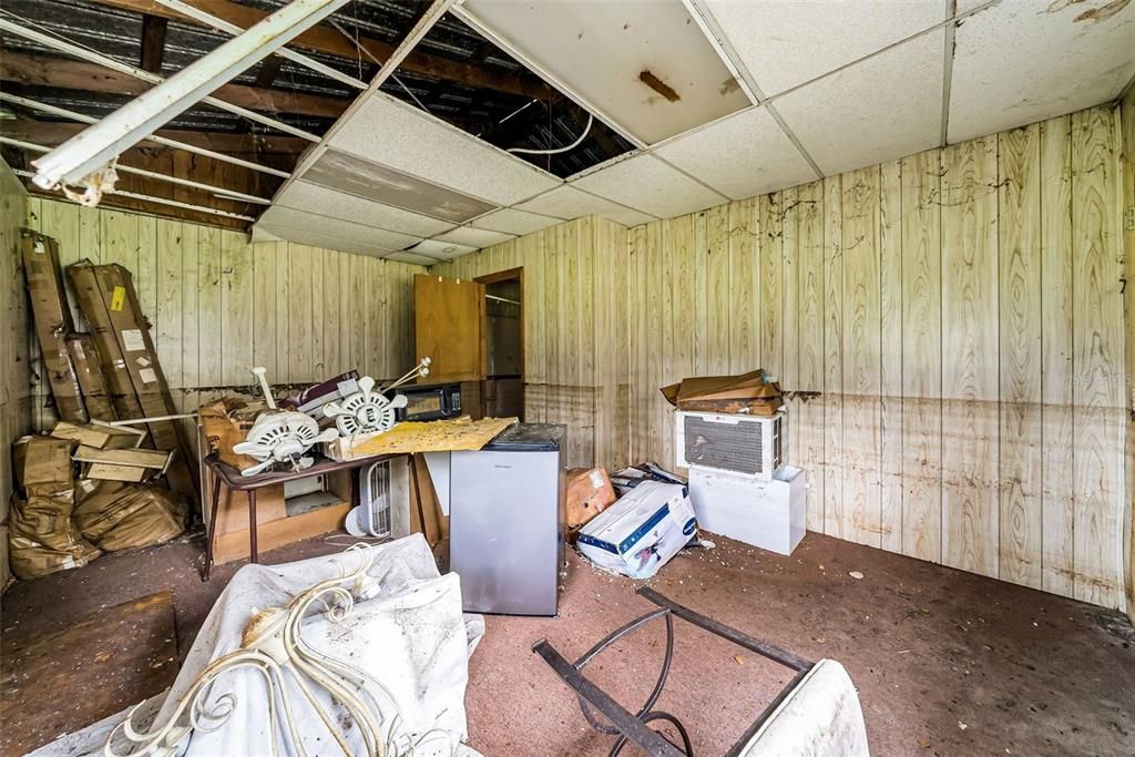 Под контрактом: $449,900 (3 спален, 3 ванн, 2010 Квадратных фут)