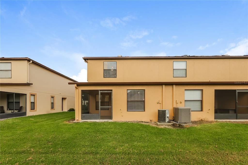 Под контрактом: $249,000 (3 спален, 2 ванн, 1665 Квадратных фут)