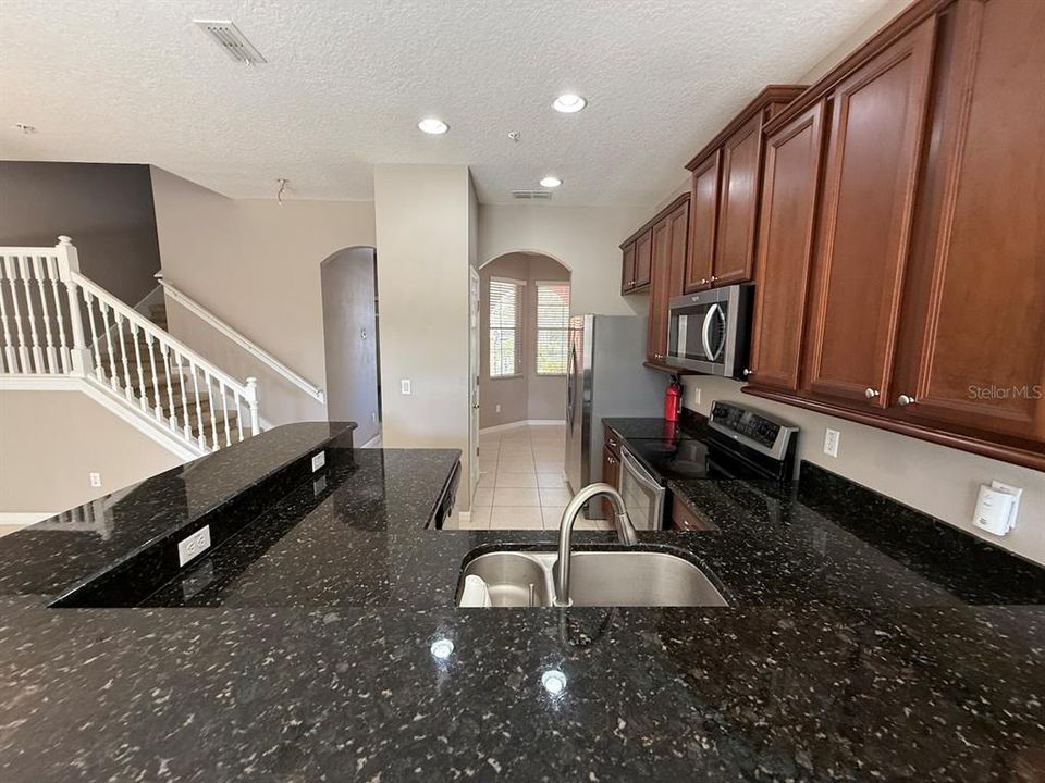 For Sale: $329,900 (3 beds, 2 baths, 1519 Square Feet)