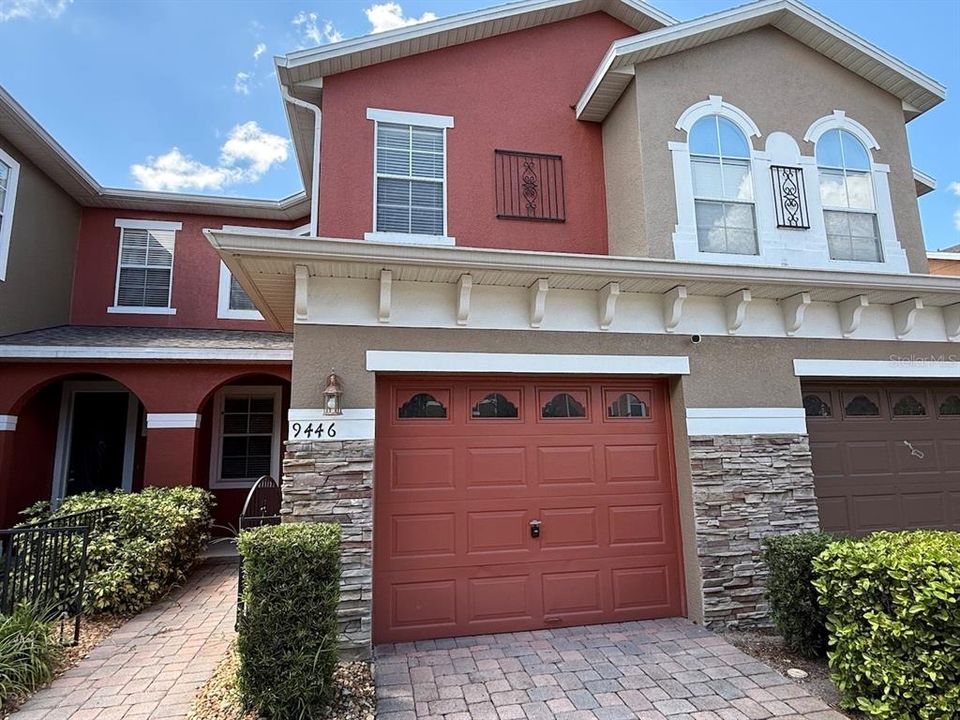 For Sale: $329,900 (3 beds, 2 baths, 1519 Square Feet)