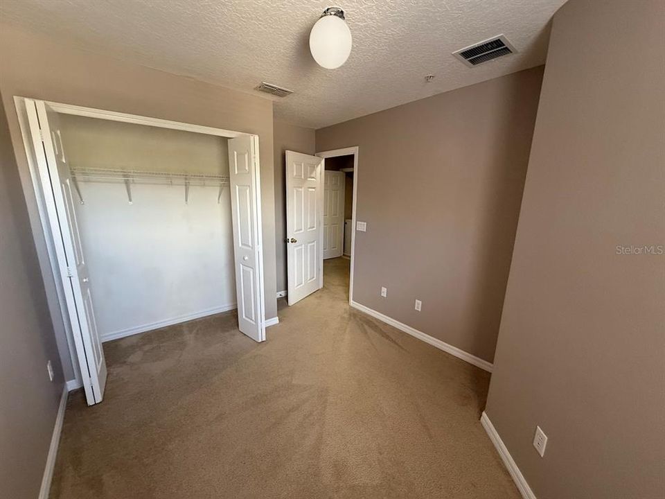 For Sale: $329,900 (3 beds, 2 baths, 1519 Square Feet)