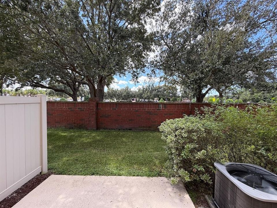 For Sale: $329,900 (3 beds, 2 baths, 1519 Square Feet)