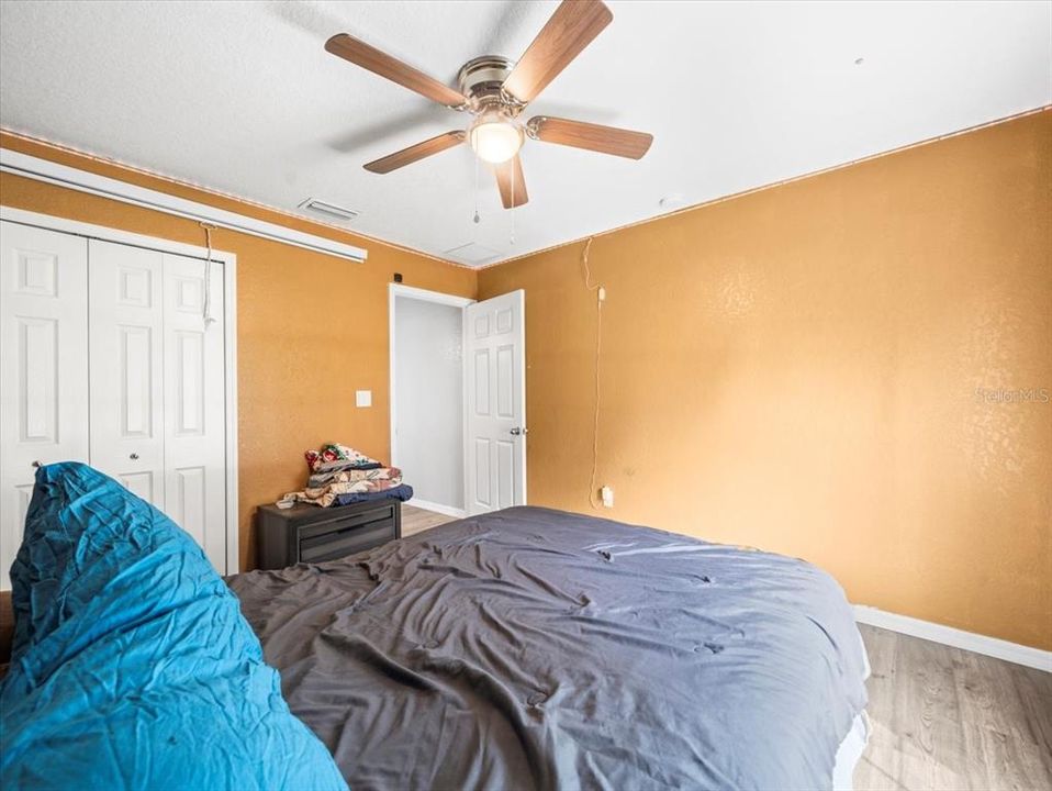 На продажу: $388,000 (3 спален, 2 ванн, 1379 Квадратных фут)