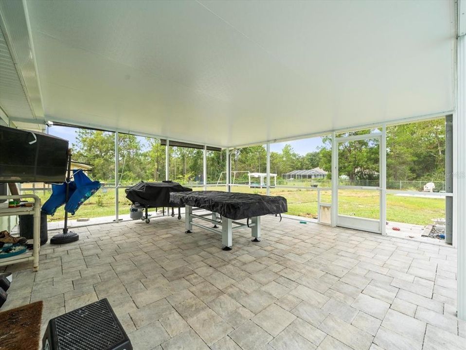 На продажу: $388,000 (3 спален, 2 ванн, 1379 Квадратных фут)