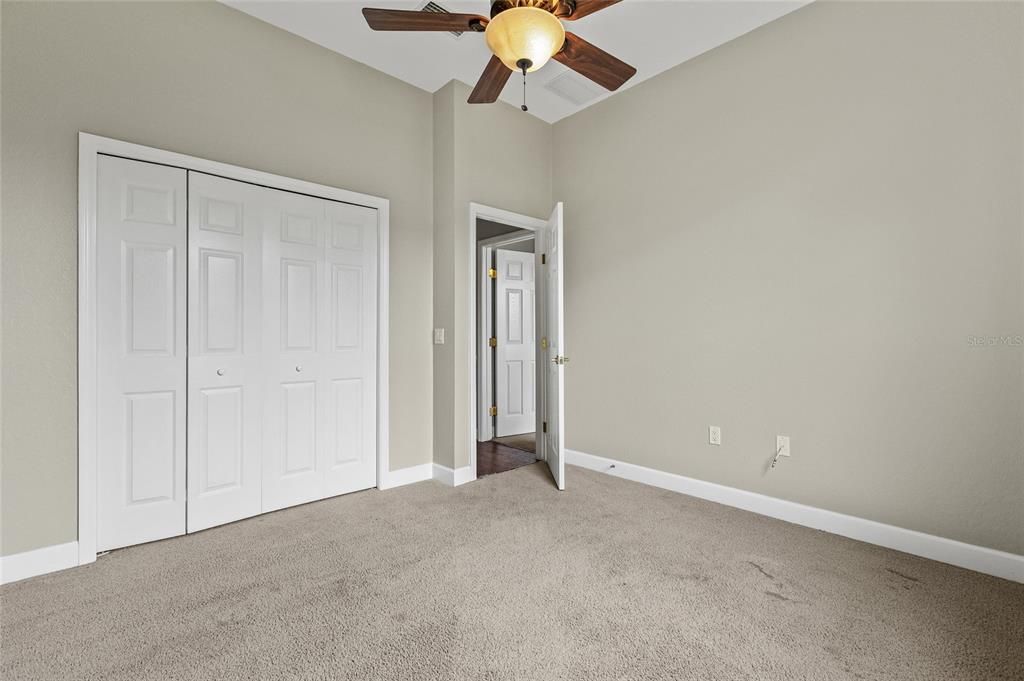 En Venta: $459,990 (4 camas, 3 baños, 2357 Pies cuadrados)