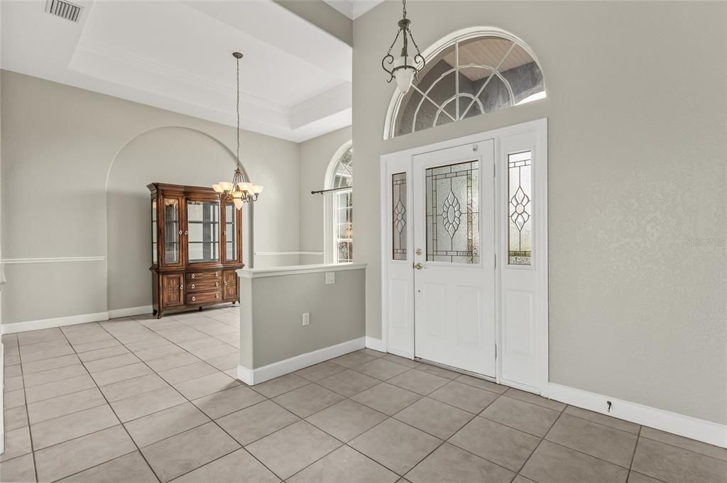 En Venta: $459,990 (4 camas, 3 baños, 2357 Pies cuadrados)