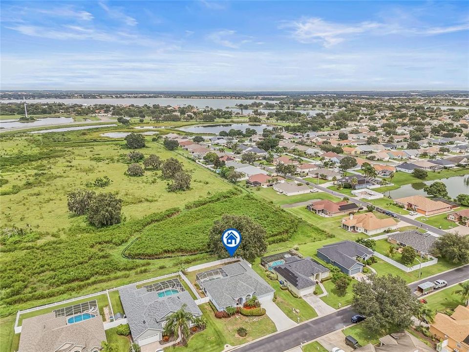 En Venta: $459,990 (4 camas, 3 baños, 2357 Pies cuadrados)