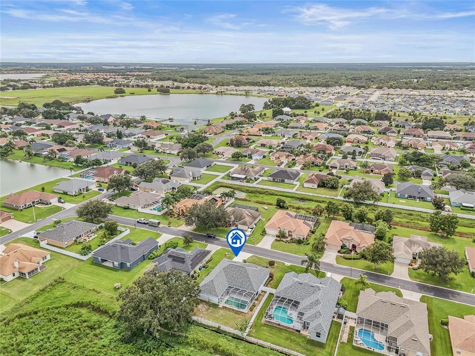 En Venta: $459,990 (4 camas, 3 baños, 2357 Pies cuadrados)