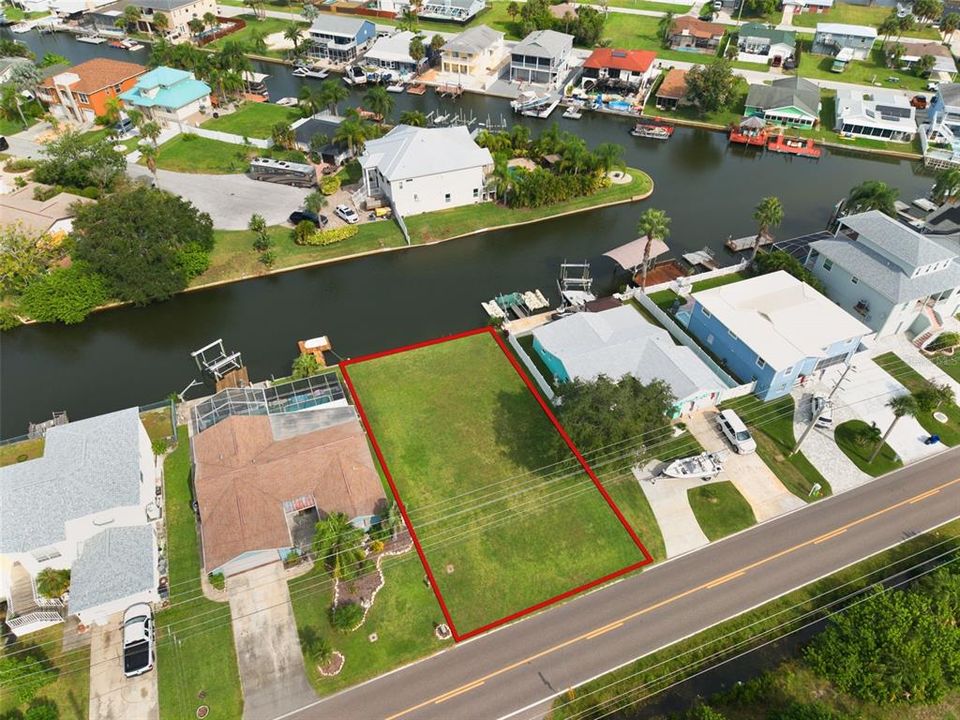 待售: $180,000 (0.15 acres)