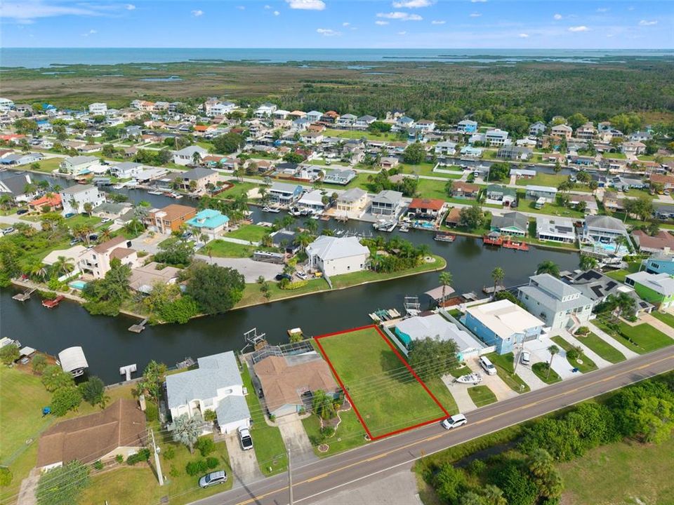 待售: $180,000 (0.15 acres)